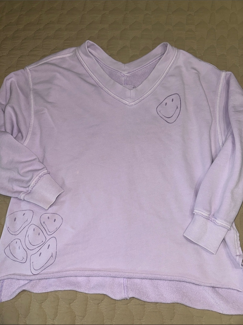 Aerie Lavender Smiley Face V neck Crewneck Sweatshirt Small